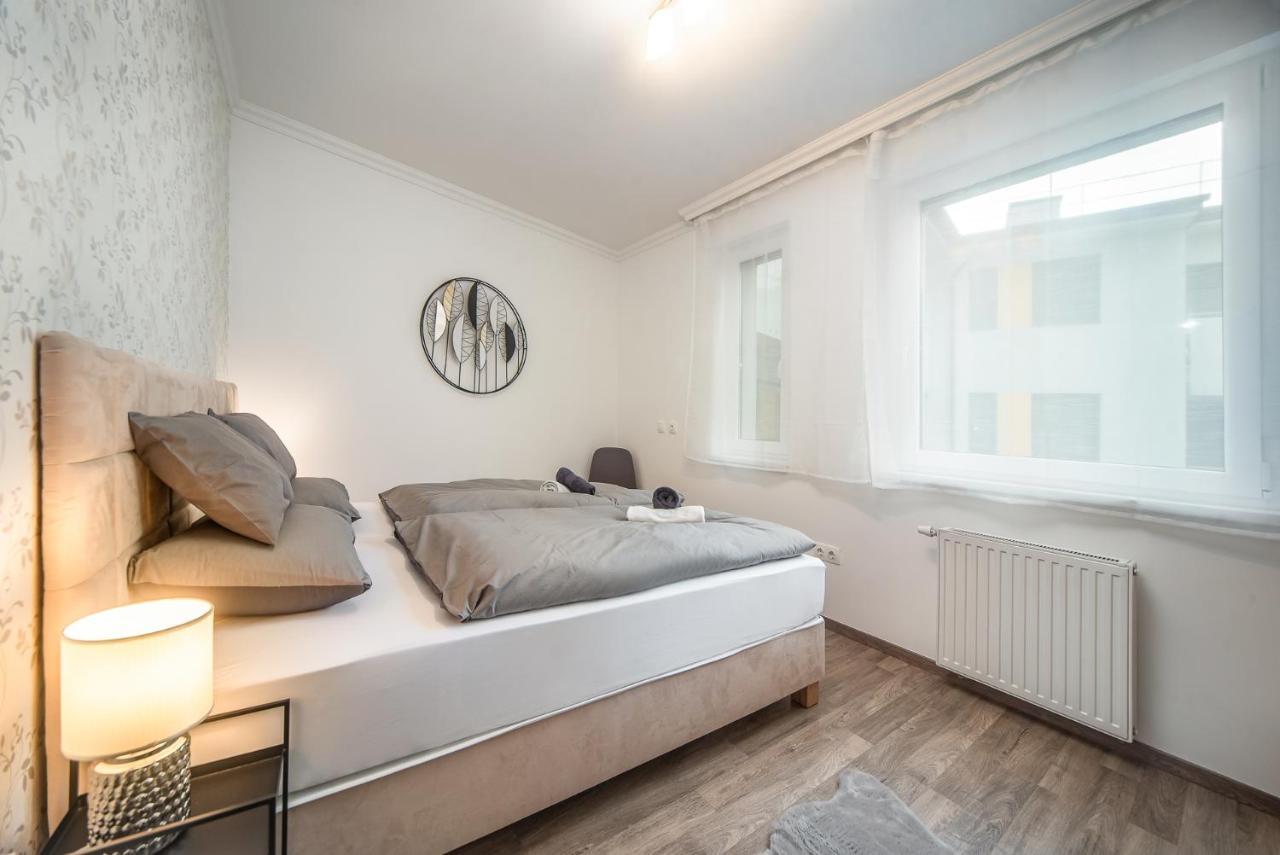 Grace Pine Apartment 3 Budapest Exterior photo